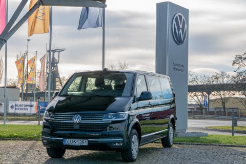 Wyprzedaż rocznika w Volkswagen Samochody Dostawcze - 1