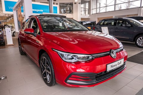 Szczęśliwego nowego rocznika z rabatem 11 000 zł - 1